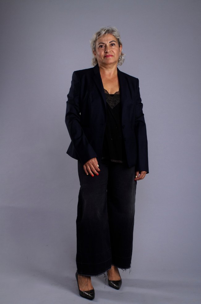 Pastora Ortiz, plano entero